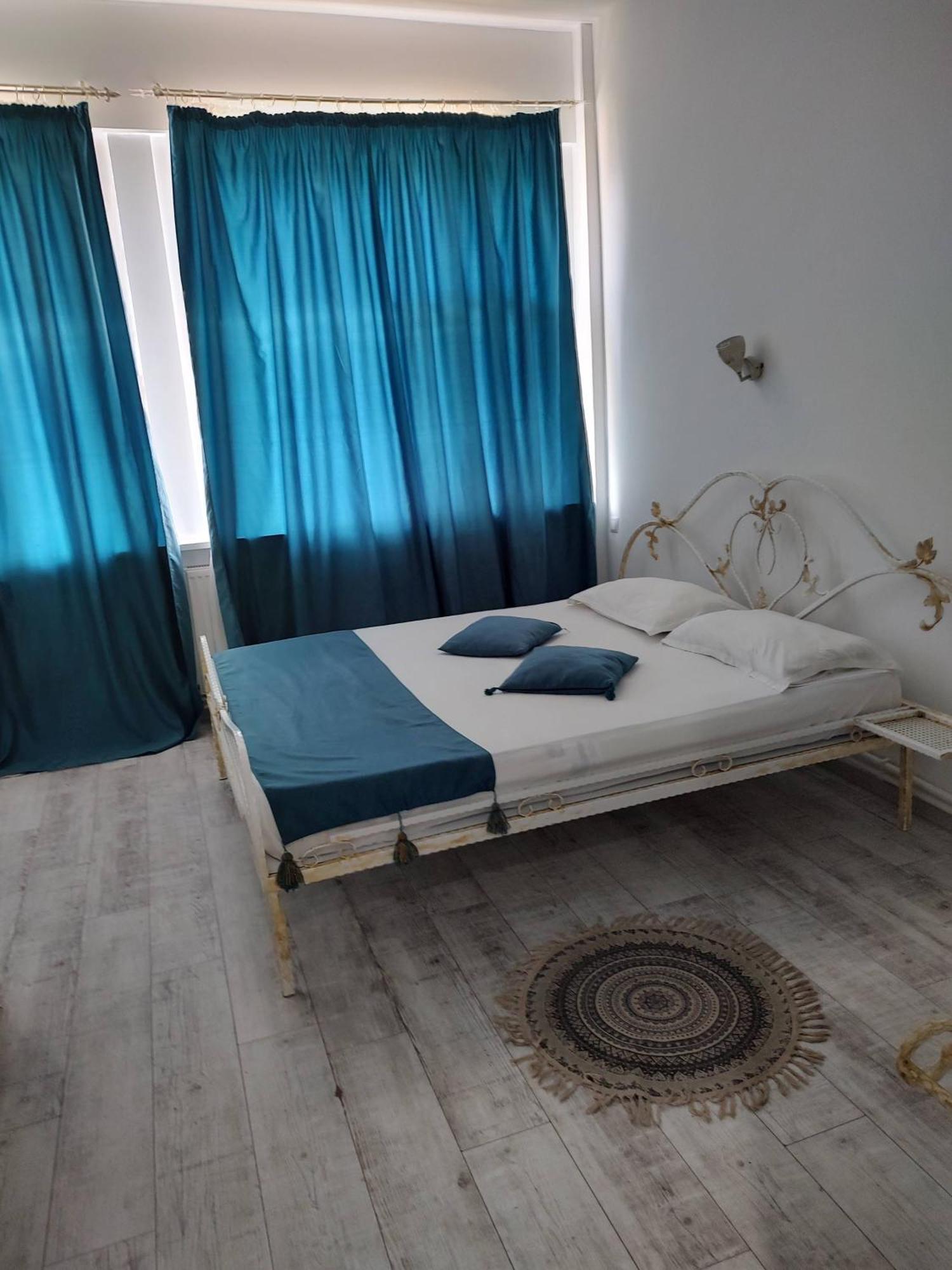 Puzzle Magic Bed & Breakfast Piteşti Eksteriør bilde
